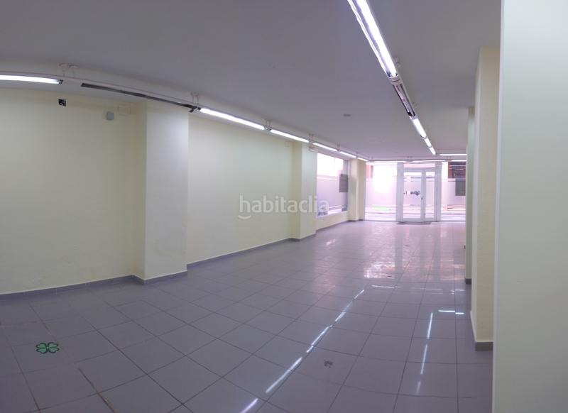 Foto 967df01f-4fae-4528-83b8-9ea3cc1e2782. Alquiler local comercial en calle granada 25 amplio local en calle granada en Almería