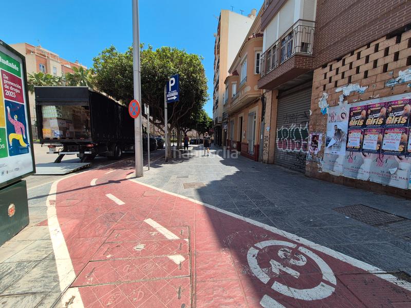 Foto b9e72881-2148-4a23-8208-f5da5a77b4e8. Rent business premise in calle granada 122 in Plaza de Toros - Santa Rita Almería