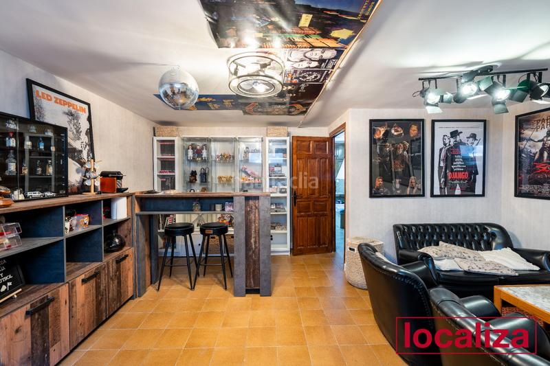 Foto 8d87d279-0480-4d2c-8658-02798f666562. Casa aparellada amb xemeneia aparcament a San Luis Almería