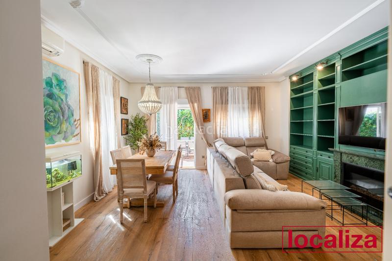 Foto f1d64315-c84c-4474-b077-5f3a0dee0e27. Casa aparellada amb xemeneia aparcament a San Luis Almería