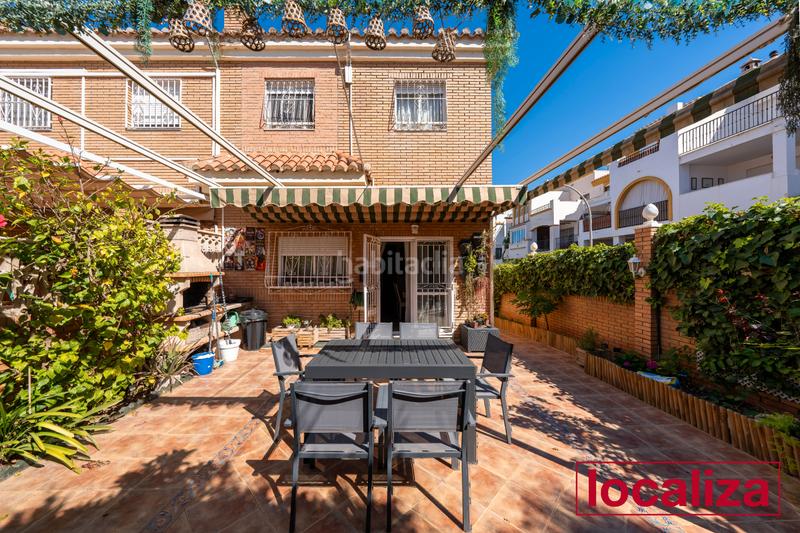 Foto f1c45137-a258-4b76-9c8f-503599f91fd2. Maison jumelée avec cheminée parking dans San Luis Almería