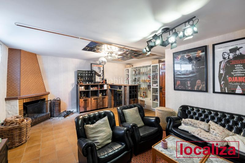 Foto 2925b264-30b0-43b3-b4f0-5aae84608f02. Towny house with fireplace parking in San Luis Almería