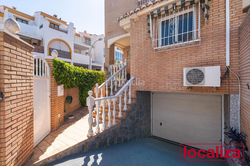 Foto 3b6e3b90-5062-483a-8a28-237e3048f3b3. Towny house with fireplace parking in San Luis Almería