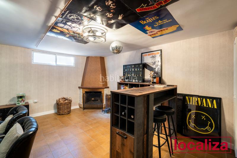 Foto 43070d9f-a536-49ff-b1cb-77dd126046f6. Towny house with fireplace parking in San Luis Almería