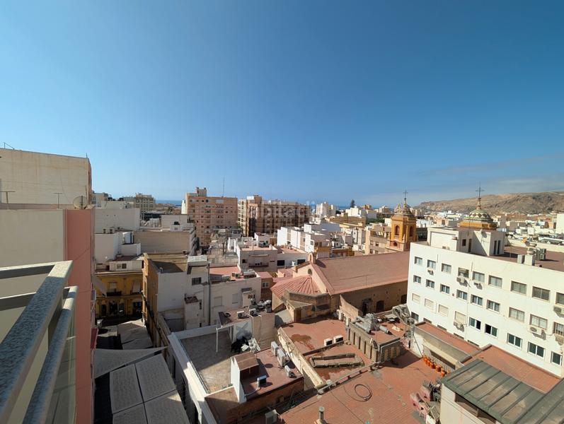 Foto 550e21c5-dd9e-49f7-90fd-f0cd01a146ae. Pis a paseo de Almería 16 a Centro Almería