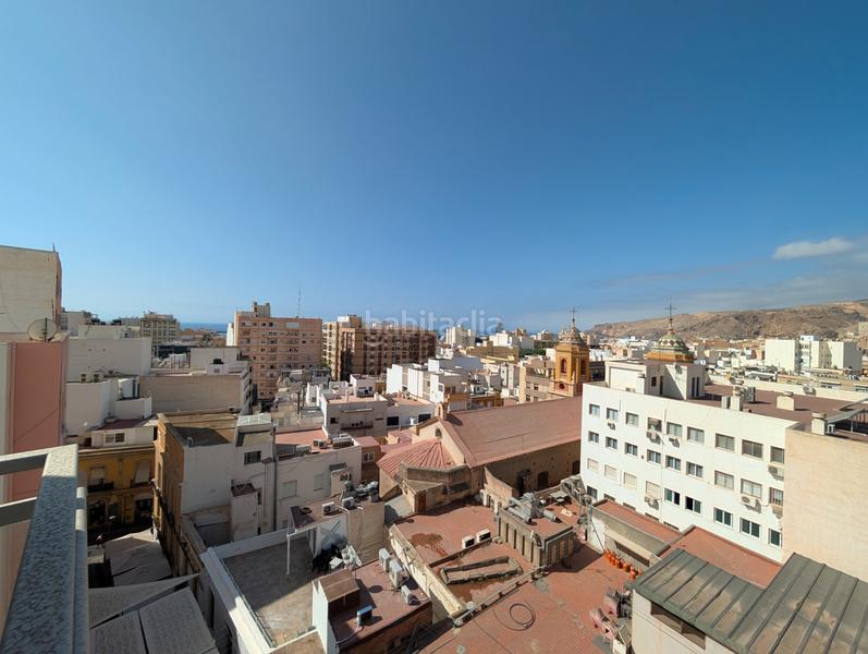 Foto d8b1de35-30b9-47b4-8d1a-b208a8e39ed3. Pis a paseo de Almería 16 a Centro Almería