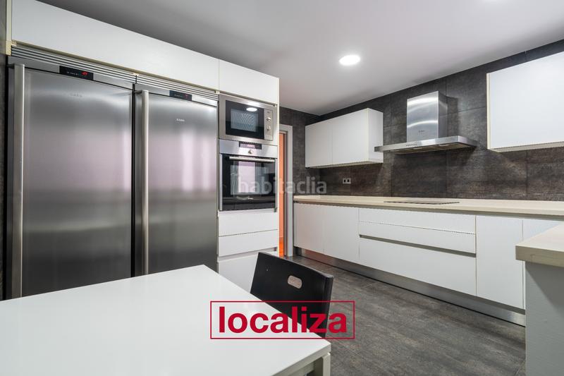 Foto 82ca246d-9d08-4a5c-bd5d-99e3e4100d90. Location appartement dans avenida de la estación 2 dans Almería