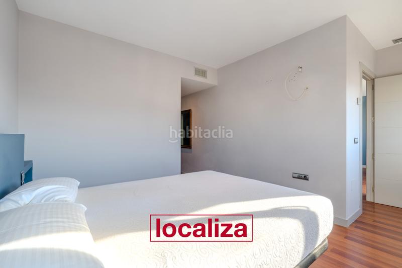 Foto 8c6ec7e9-6fc5-4497-b6f4-d91d55d6d67e. Location appartement dans avenida de la estación 2 dans Almería