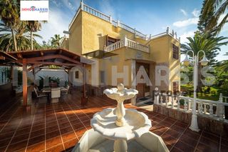 Chalet en El Puerto. Luxury villa for sale in aguadulce almeria  se vende chalet de l