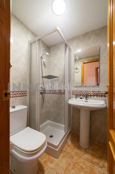 Foto c4bd21c7-0ca4-4cf7-b144-e049ee3c0197. Pis amb calefacció a Centro Almería