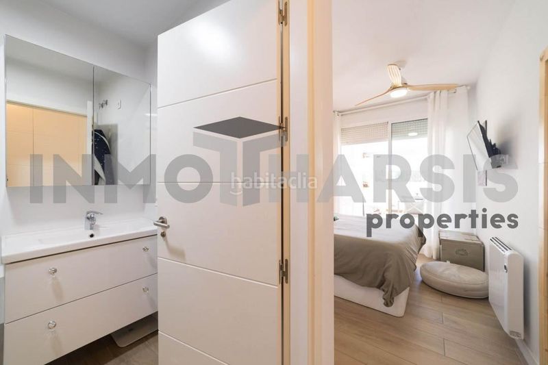 Foto 005b03d9-5268-41f4-80b2-46fcfd26adac. Planta baixa amb calefacció aparcament piscina a Almería