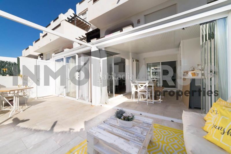 Foto 0873a6fe-b0af-460b-9b35-4fe79415a9a5. Planta baixa amb calefacció aparcament piscina a Almería