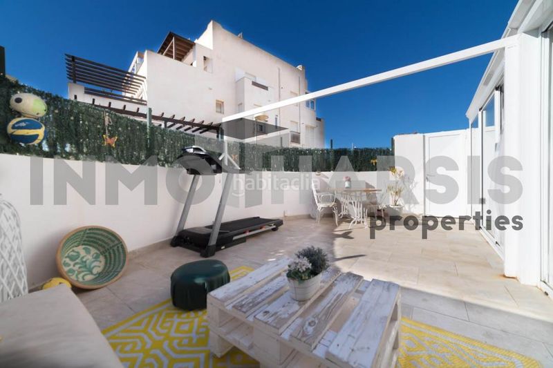 Foto 78c57080-dd64-40da-a92a-5eb8b6e753e3. Planta baixa amb calefacció aparcament piscina a Almería