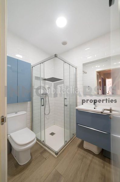 Foto ae57694b-4319-4fe7-a4ef-bc83c36303e2. Planta baixa amb calefacció aparcament piscina a Almería