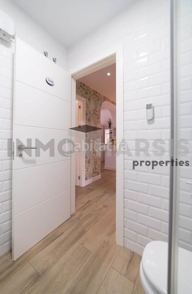 Foto d5c2a9c7-8cf8-48b8-a3fb-c07750deb749. Planta baixa amb calefacció aparcament piscina a Almería