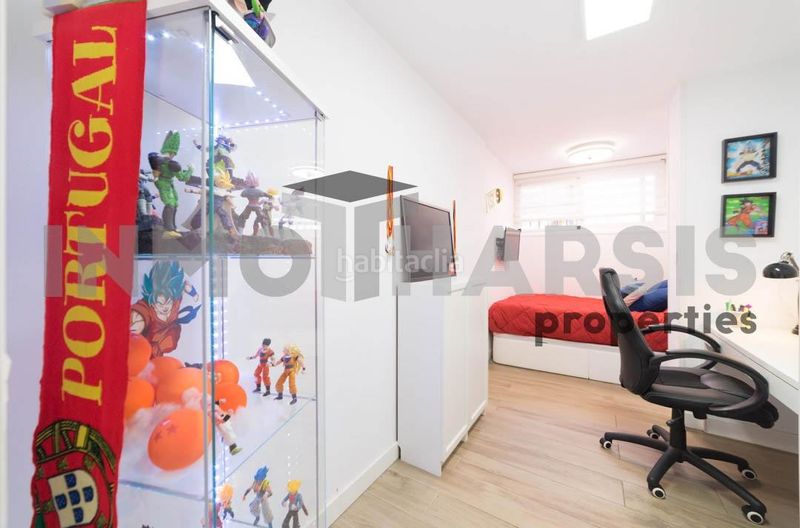 Foto e97d3db0-e60a-48d0-b24b-c6fb64db06e0. Planta baixa amb calefacció aparcament piscina a Almería
