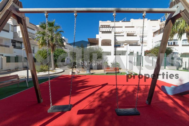 Foto f2bae15c-1b3a-4cc4-a66f-5ad70b0d1ad1. Planta baixa amb calefacció aparcament piscina a Almería