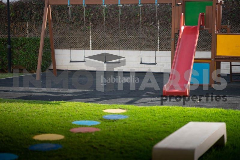 Foto 9b887322-cf8a-4094-8911-53470d18a304. Pis amb calefacció aparcament piscina a Aguadulce Sur Roquetas de Mar