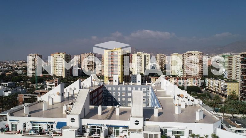 Foto d9f9f5f4-34cc-41b5-8c52-8077e5122c53. Pis amb calefacció aparcament piscina a Aguadulce Sur Roquetas de Mar