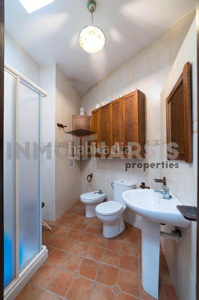 Foto 2476e1f4-f1ff-426a-98d1-4003118bb67d. Casa amb aparcament a Abrucena