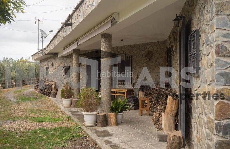Foto 9c63aaf6-a362-4381-9276-68156c20cf0a. Casa amb aparcament a Abrucena