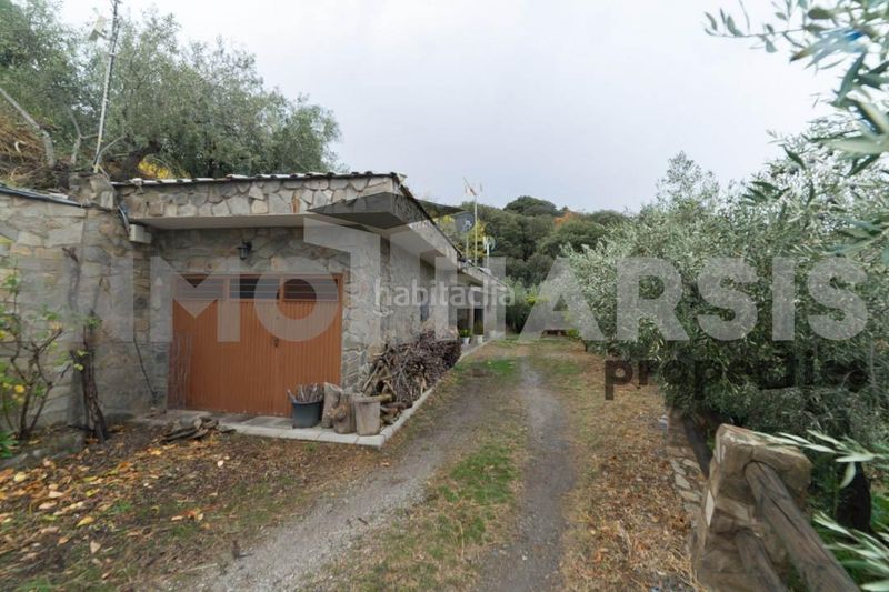 Foto 9e2d3ee1-4a6c-4b90-ad35-bff8d6bc33f6. Casa amb aparcament a Abrucena
