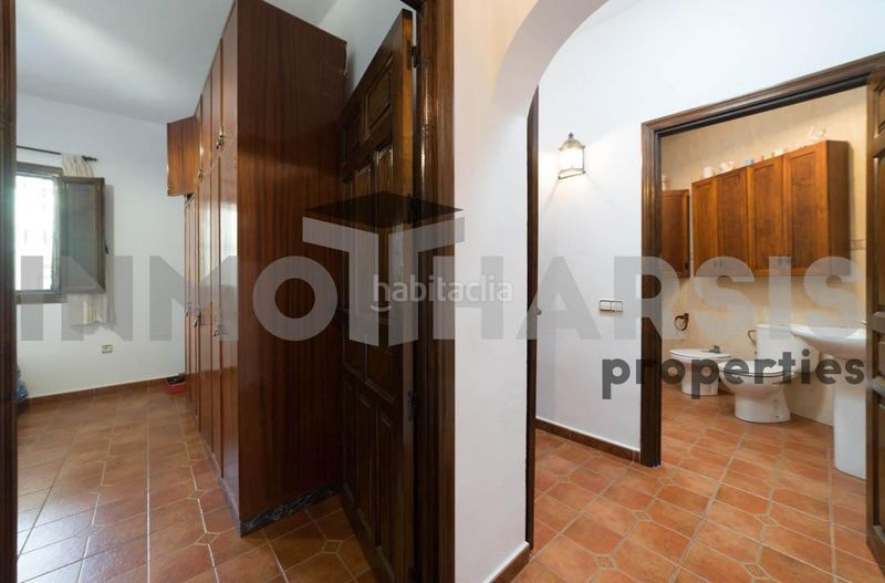 Foto a366f89c-6351-460a-baa3-94037a9b8e4a. Casa amb aparcament a Abrucena