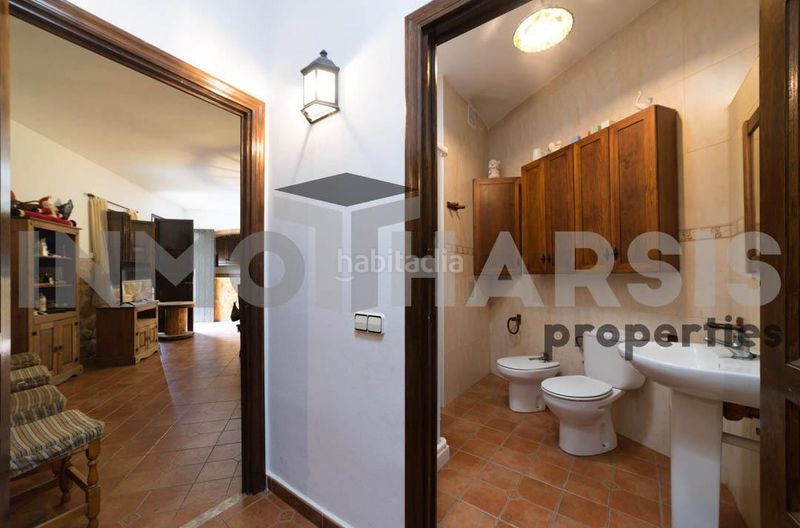 Foto c4d1f7cf-b2d6-4ea0-ac8f-1b5d9f1076bd. Casa amb aparcament a Abrucena