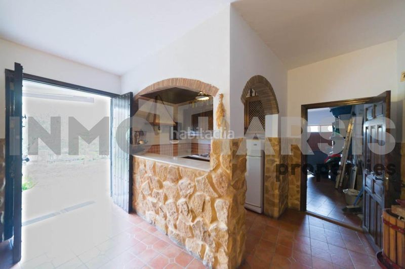 Foto c6fe69a4-4fa8-4a65-a587-ae872136ad9b. Casa amb aparcament a Abrucena