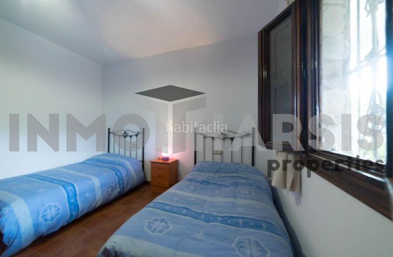 Foto e13314aa-a0a7-46db-b609-f9a96d68c035. Casa amb aparcament a Abrucena