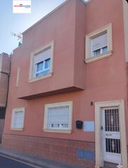 Casa a La Cañada de San Urbano