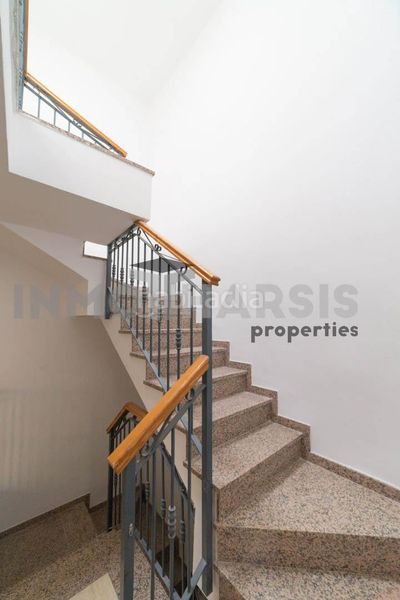 Foto 123721de-30f0-4e8e-92e1-2e37285495ff. Casa amb aparcament a Viator