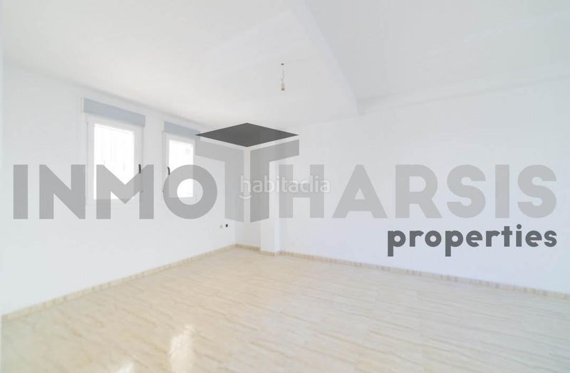 Foto 1b76be6e-5772-4b79-b3c5-b8ae6b7c73d1. Casa amb aparcament a Viator