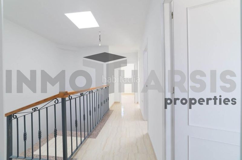 Foto 2328e5a4-851a-4699-b712-db78713a014d. Casa amb aparcament a Viator