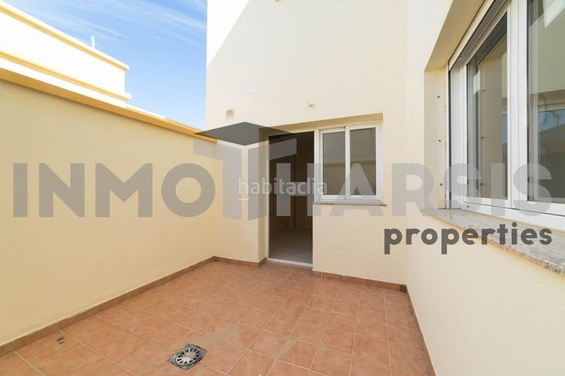 Foto b3312a66-a1f2-4adf-9bf8-3d9756da3276. Casa amb aparcament a Viator