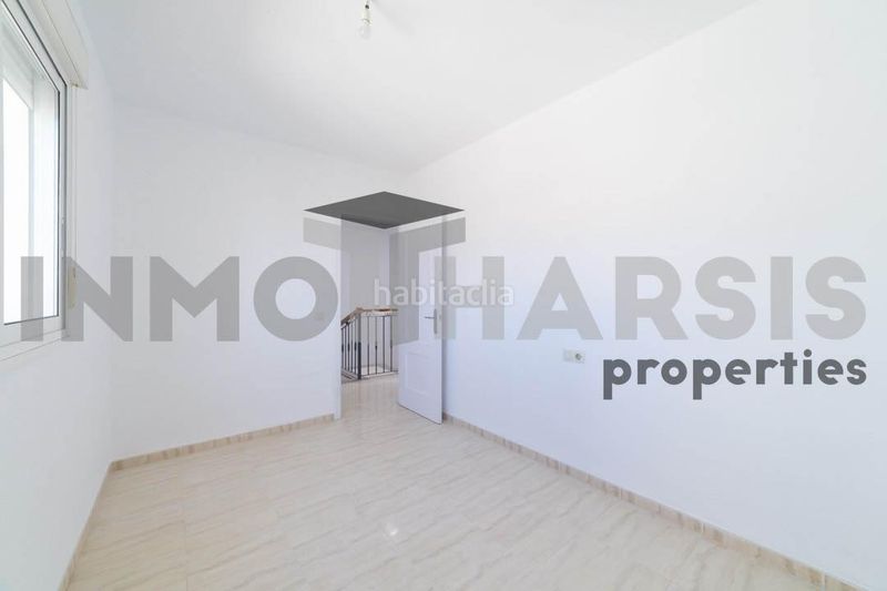 Foto d14daa64-3e1b-4859-b200-f1a3fa6876fd. Casa amb aparcament a Viator