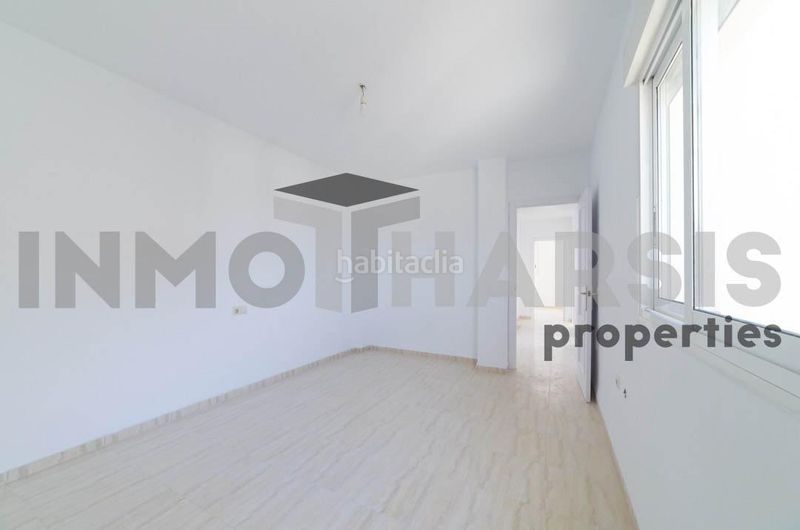 Foto f7e57959-5a01-4e57-b183-84bcfcbdd709. Casa amb aparcament a Viator