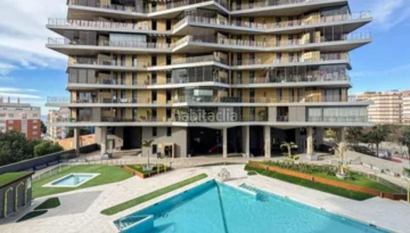 Foto 25ee8d7a-80b5-4ffb-a8df-9132366aef35. Location appartement avec chauffage parking piscine dans Almería