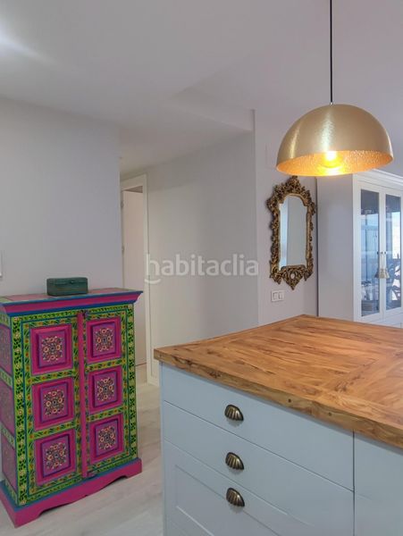 Foto 5bbacae6-fae2-4382-89c4-685b1e6b08ed. Location appartement avec chauffage parking piscine dans Almería