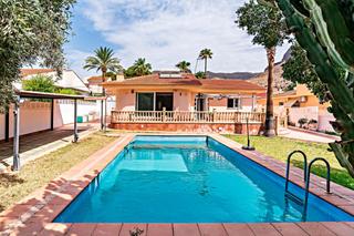 Casa en Aguadulce Norte. Vive en aguadulce! vivienda de lujo con parcela de 671 m, jardn