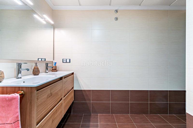 Foto 041627d6-8d37-4ab3-89ff-39a56a307911. Pis amb calefacció aparcament a Pabellón - Estación - El Corte Inglés Ejido (El)