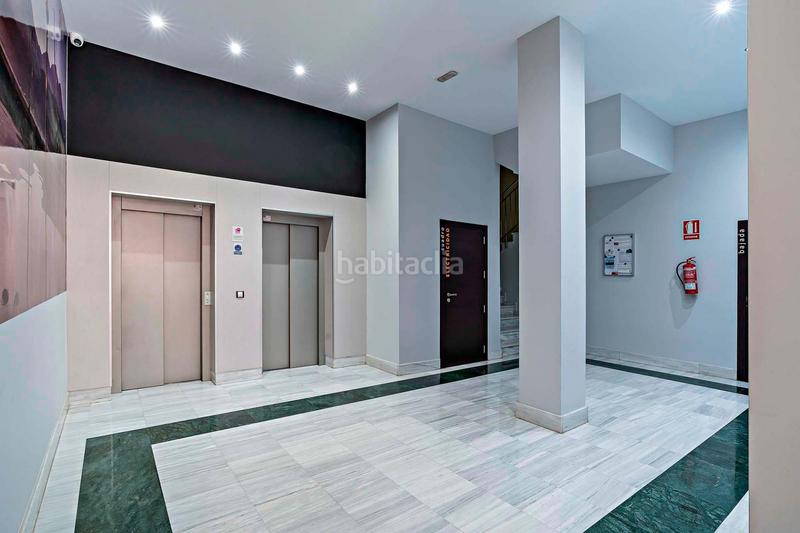 Foto 6b3802a9-127e-437b-b3c5-f17930a79c30. Pis amb calefacció aparcament a Pabellón - Estación - El Corte Inglés Ejido (El)