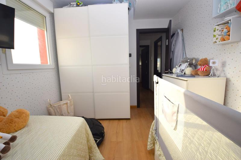 Foto 530f2838-c474-4e6e-8ed7-b2f1522d1d3d. Piso  con terraza en la zona del pabellón! en Ejido (El)