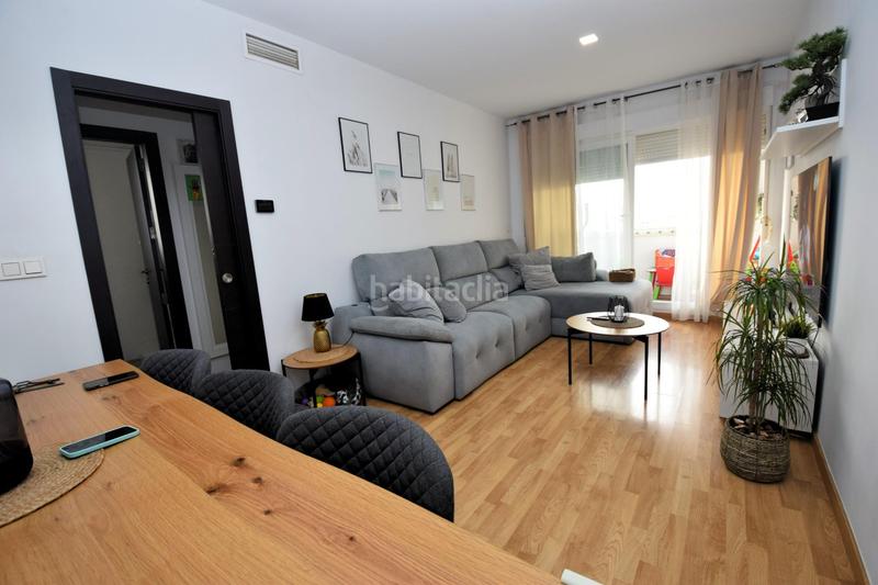 Foto 5ce33e91-2ba9-4828-b7b4-69e35d86bf9b. Piso  con terraza en la zona del pabellón! en Ejido (El)