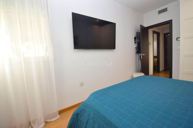 Foto 9718358f-0de5-454f-88bd-1f2771dd480f. Piso  con terraza en la zona del pabellón! en Ejido (El)