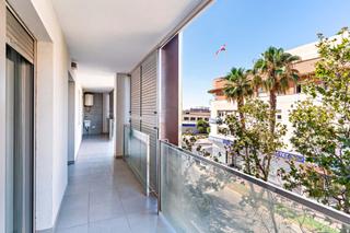 Pis  Avenida nicolas salmeron (e). Vivienda en residencial exclusivo!
