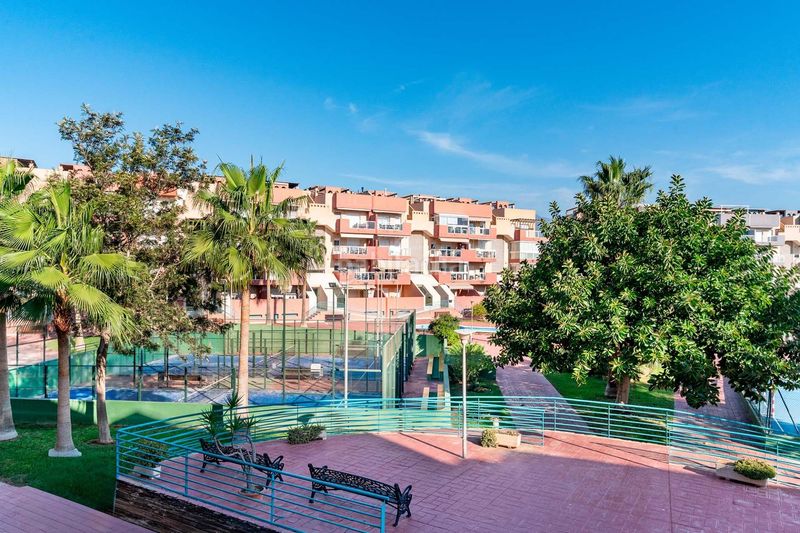 Foto d51a56c5-e2c7-4e63-9e47-8d0efa687803. Pis amb aparcament piscina a Almerimar Ejido (El)