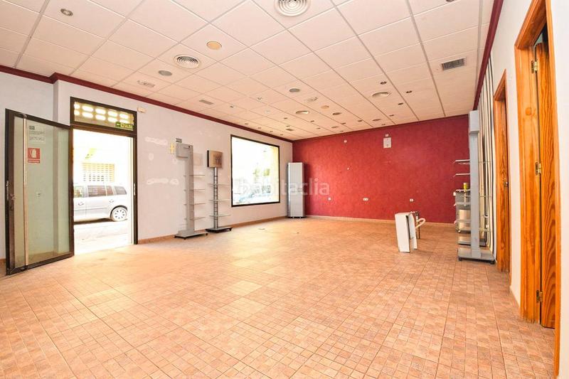 Foto b10e8444-bfc0-40d0-9f2f-3a230c3ea589. Alquiler local comercial  reformado en el ejido. posibilidad de compraventa aplazada informate! en Ejido (El)