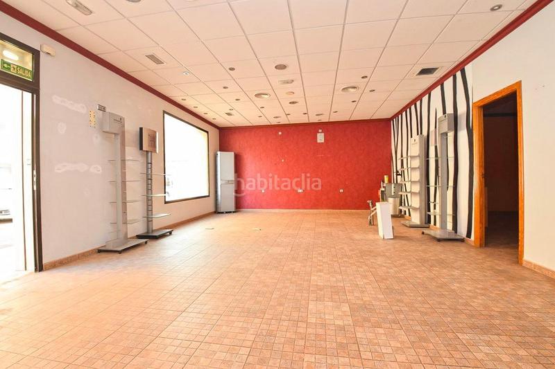 Foto acc2210c-90b7-4af6-abf2-d1ebcc5866b9. Lloguer local comercial a Plaza de la Luz Ejido (El)