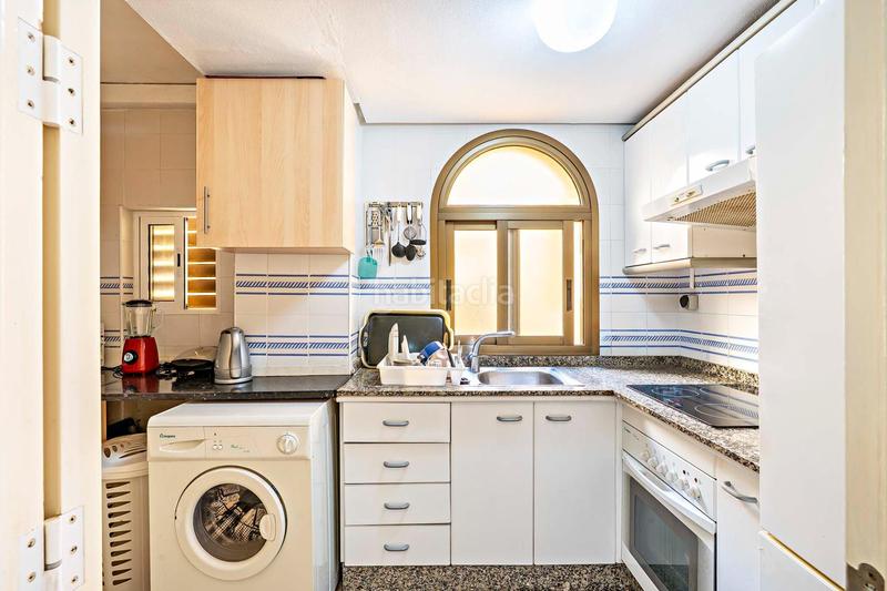 Foto c8021ed9-4fa9-415f-8d19-44b4441861ab. Etagenwohnung mit heizung parking pool in Almerimar Ejido (El)